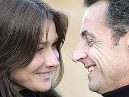 Sarkozy se casa con Carla Bruni en el Elíseo