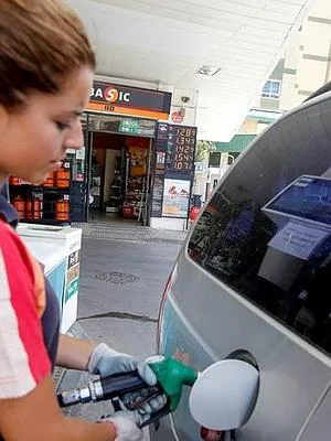 Guerra de precios en las gasolineras de Motril