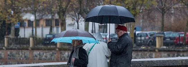 Registradas más de un centenar de incidencias en Granada por lluvia y viento