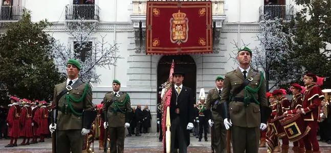 Granada celebra la Toma más polarizada de los últimos años