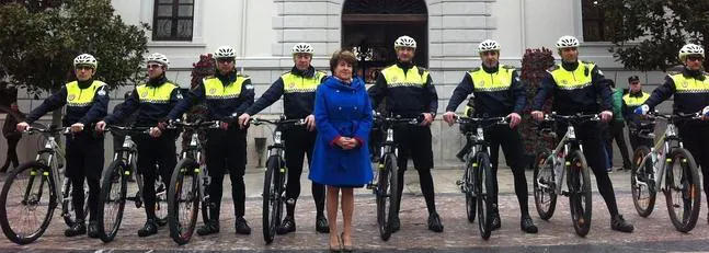 El Ayuntamiento de Granada duplica los efectivos de la Unidad Ciclista de la Policía Local