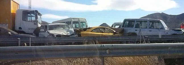 Un accidente con 18 vehículos deja 13 heridos en la A-7 en dirección Almería