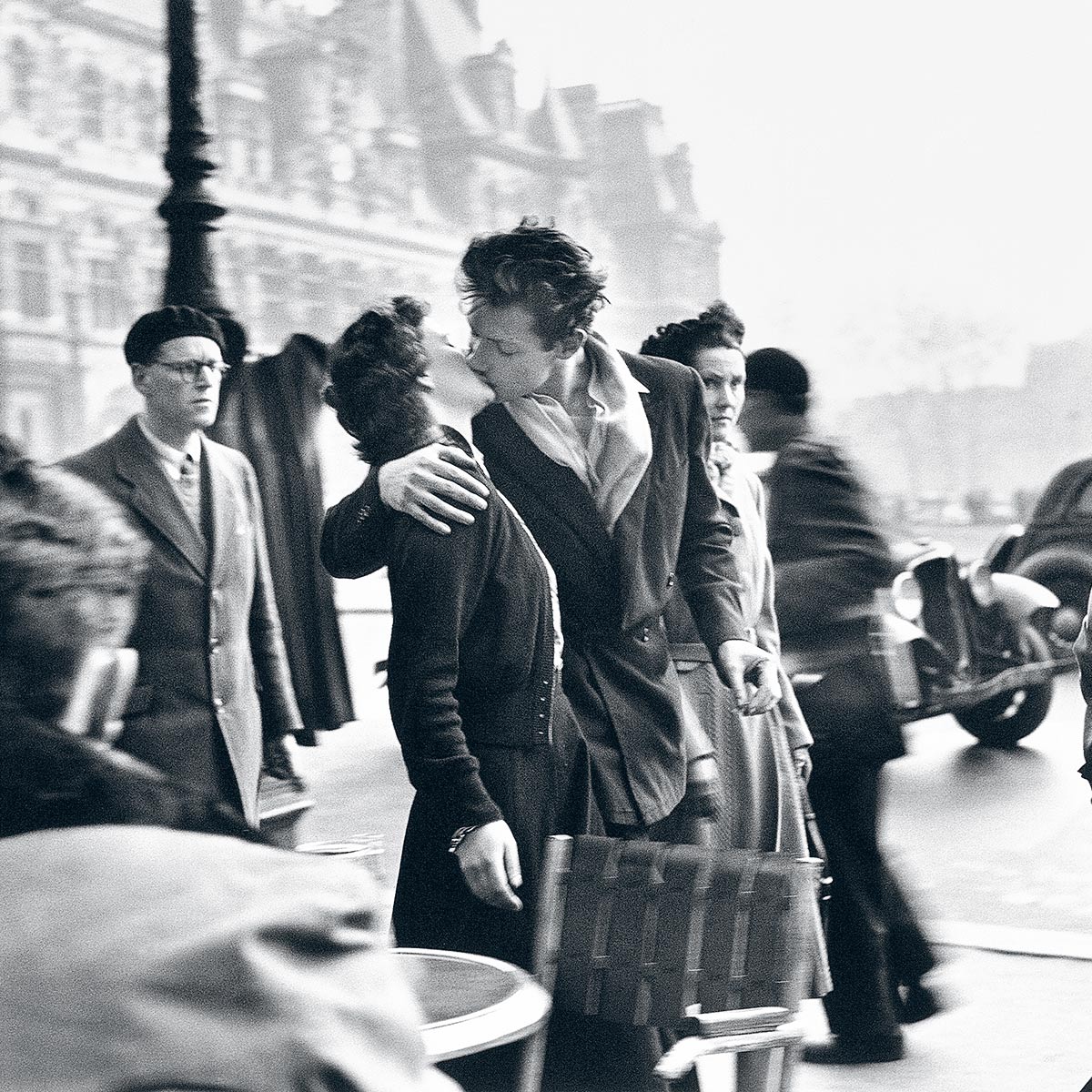 Robert Doisneau, el fotógrafo del beso más largo –y más juzgado– de la historia